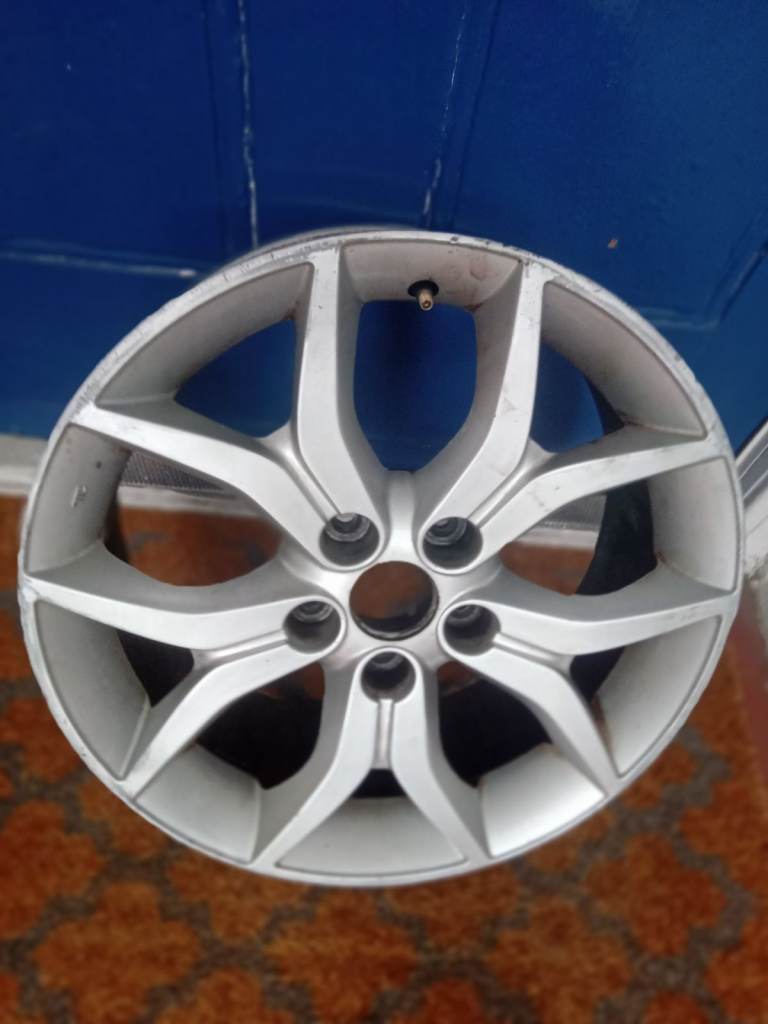 Hyundaicoupe 17 inch wheel only
