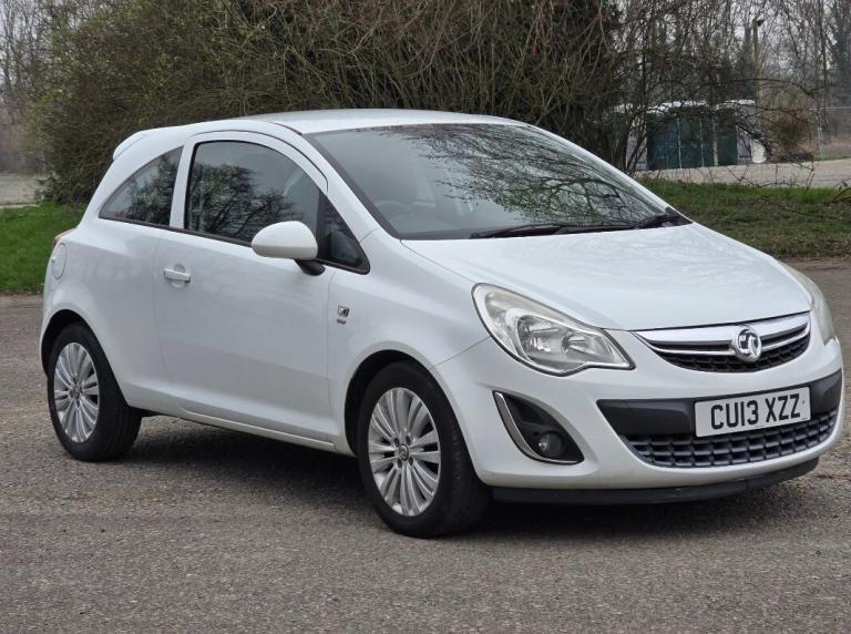 VAUXHALL CORSA 1.2 PETROL MANUAL IN TOP CONDITION. 1 YEAR MOT. SERVICE HISTORY