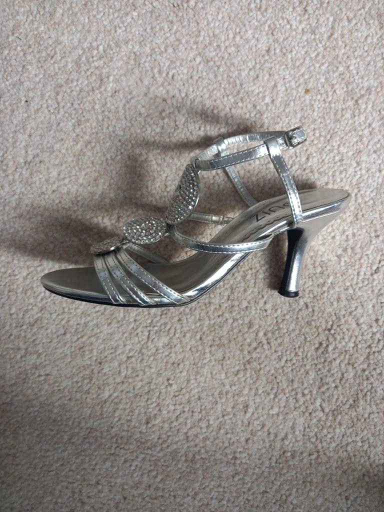 Ladies Silver Sandals