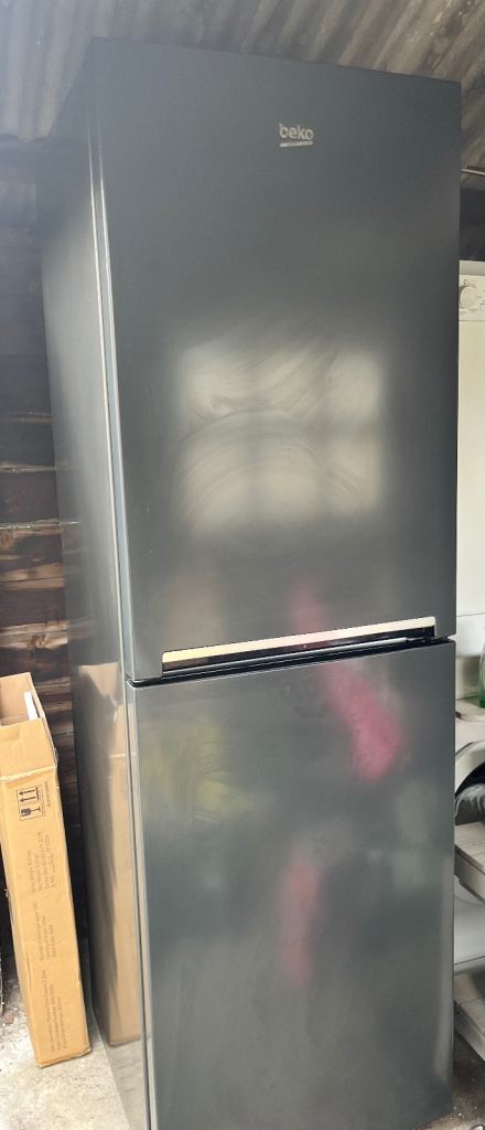 Beko frost free fridge freezer 50/50 