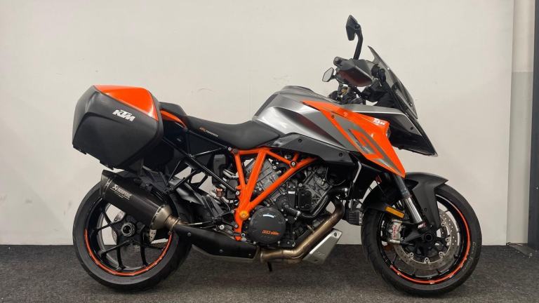 2016 KTM 1290 SUPER DUKE GT ABS - HEATED GRIPS - HEATED SEATS - CRUISE