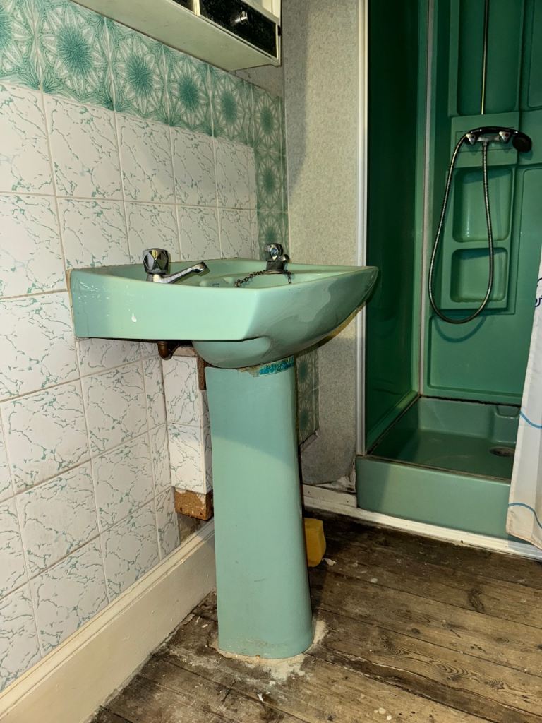 image for Armatge Shanks blue sink 