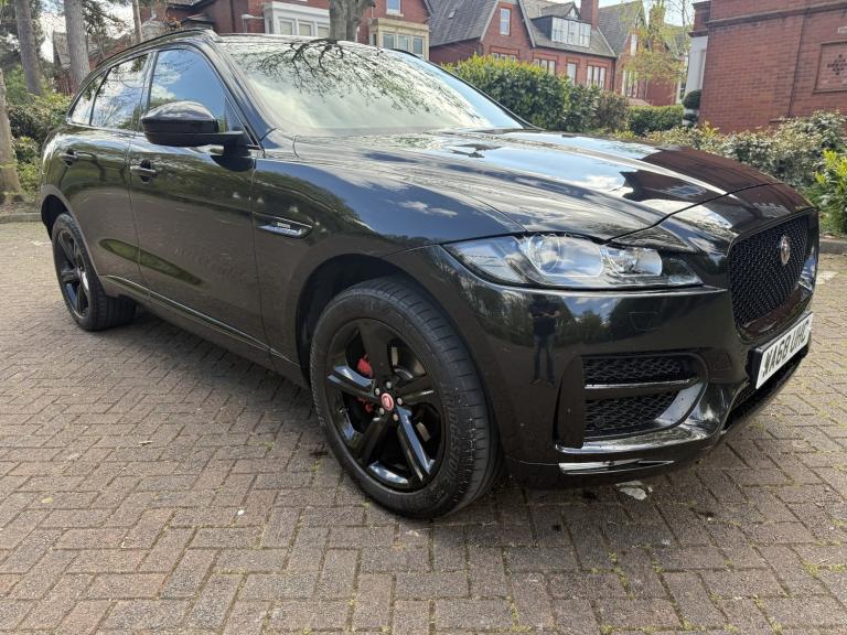 JAGUAR F-PACE 2.0 D180 R-Sport 2018