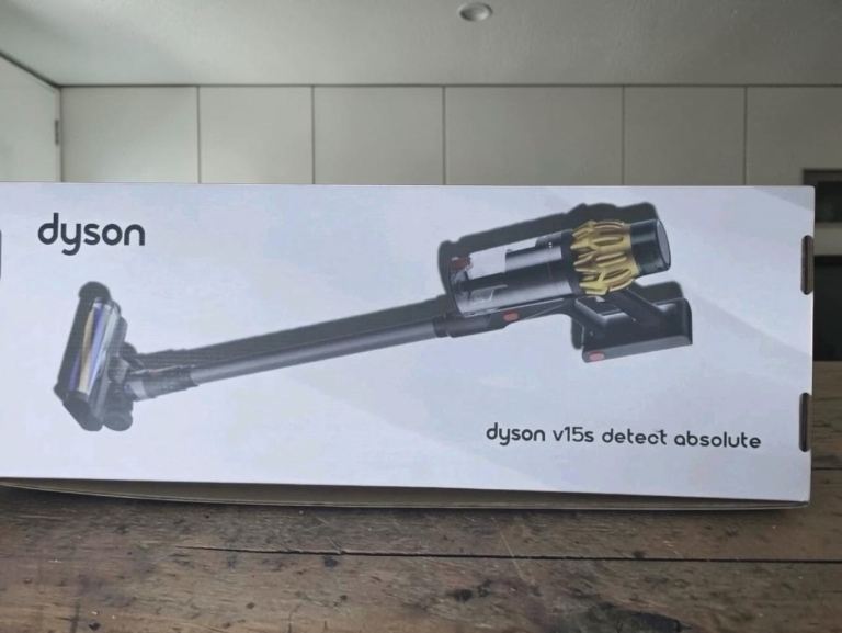 Dyson V15 Detect Absolute Cordless Vacuum 