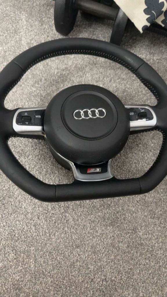 Audi a3/s3 steering wheel 8p