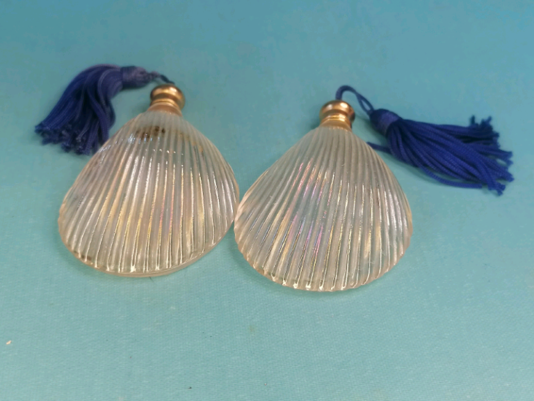 Vintage 2x Seashell Shape Collectable Glass Perfume Bottle 3-inch. 
