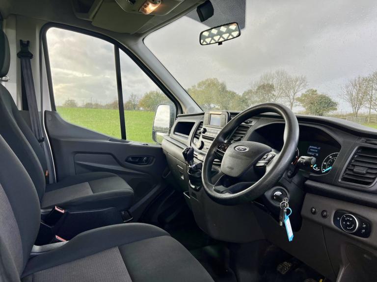 FORD TRANSIT 2.0 Transit Leader 350 L4 2.0L EcoBlue 130PS RWD 6 Speed Manual DRO