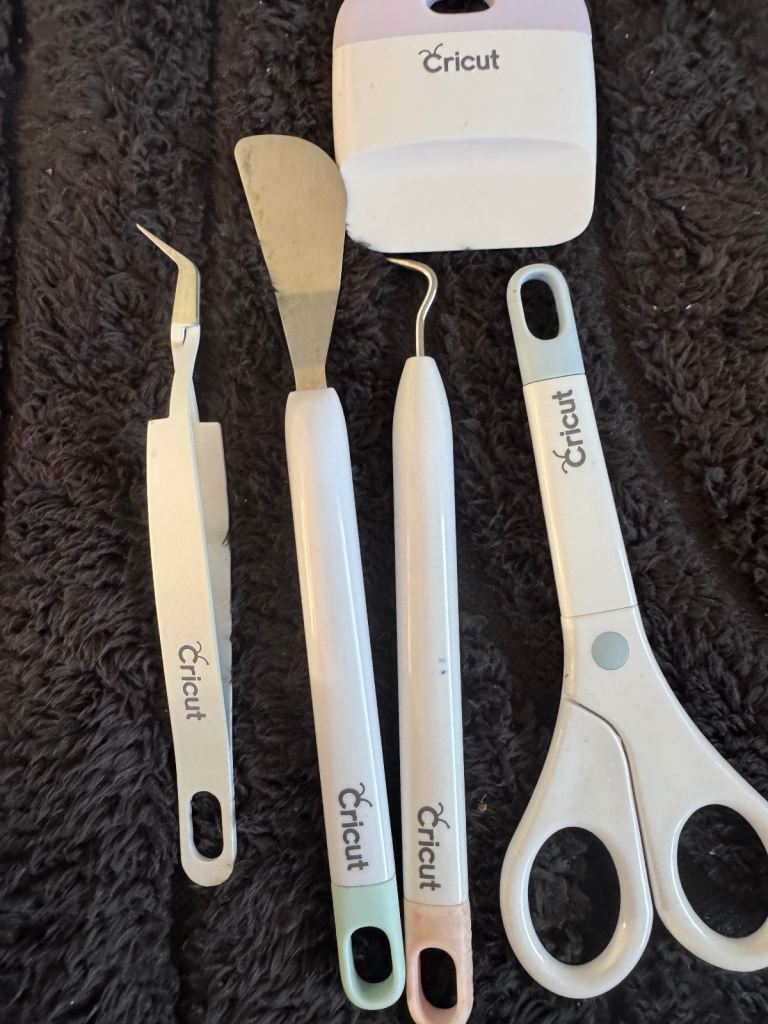 Cricut Joy Machine & HUGE Bundle – As Good As New, £185.00 for Sale