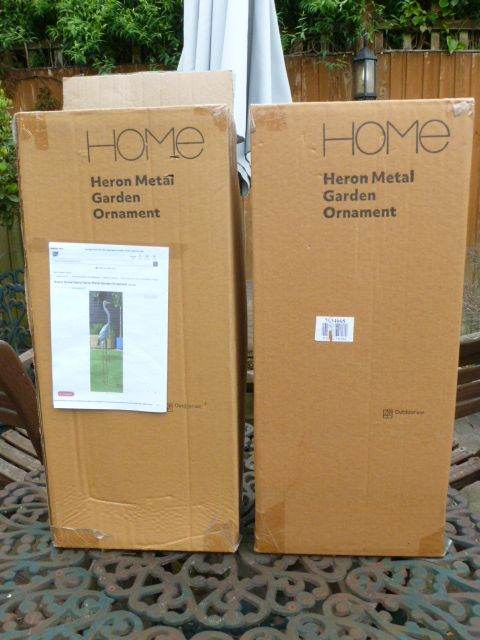 2  x  Decorative Heron Metal Garden Ornaments   NEW STILL BOXED