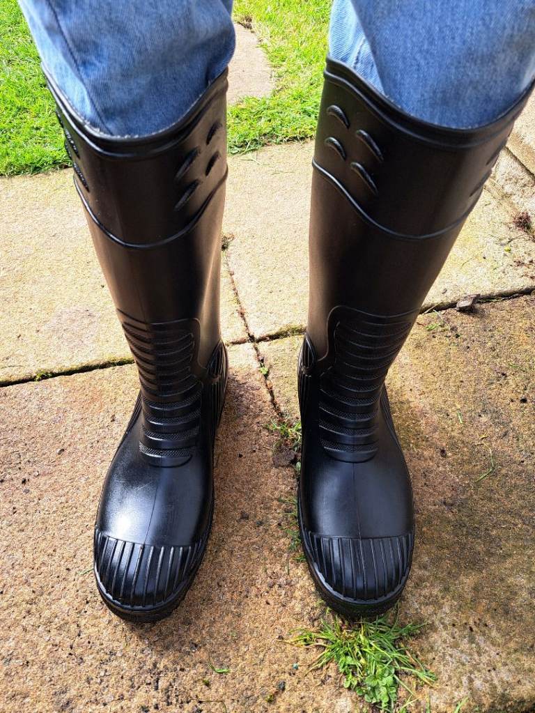 Safety Wellington Boots. Safety Class S5. Size 10.