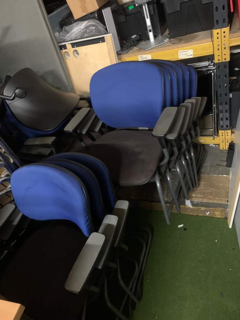 Orangebox joy cantilever meeting chairs and visitor chairs (15 available) £29 each