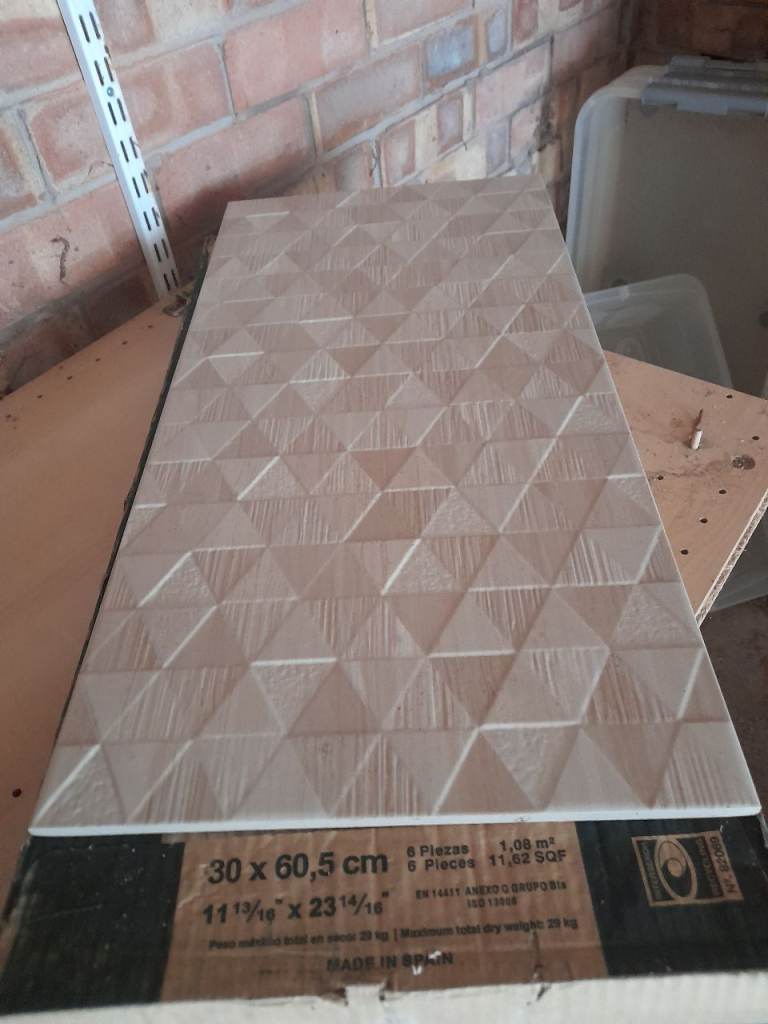 Bathroom / Kitchen Tiles