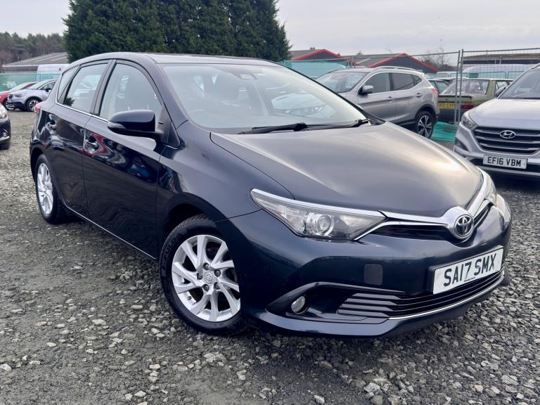 TOYOTA AURIS 1.6 D-4D Business Edition 2017