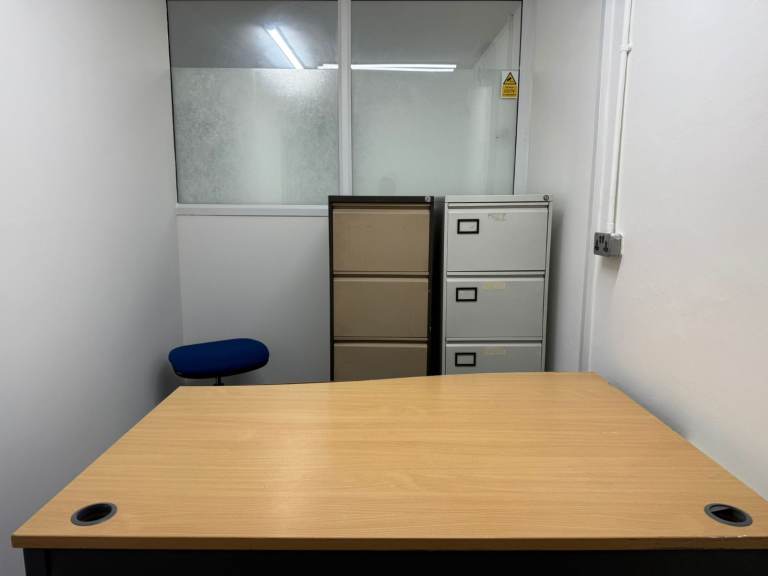 🏢🏢🏢 OFFICE SPACE TO LET 🏢🏢🏢 📍 NEAR BARKING STATION