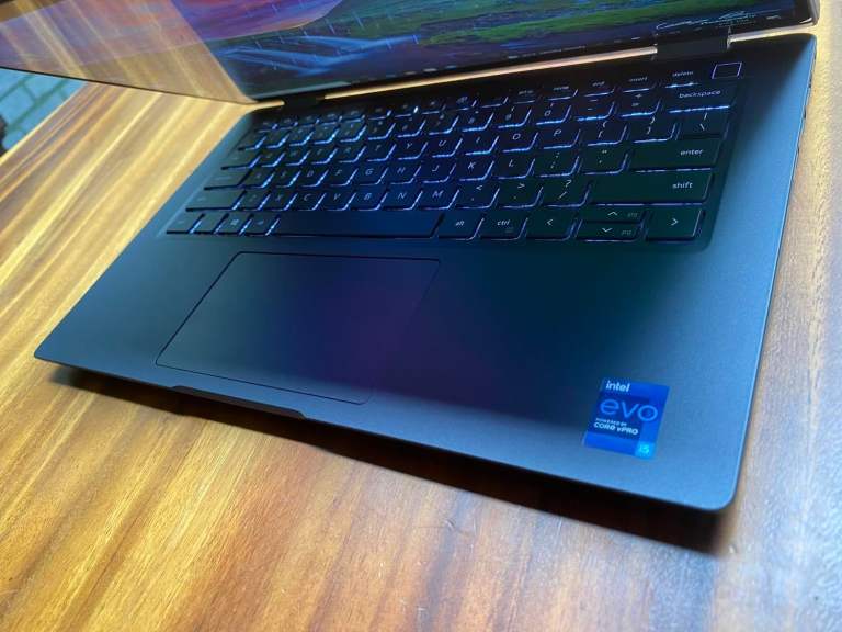 image for Dell Latitude Evo Core,32GB RAM,2TB SSD 14 inch 2 in 1 i5 i7 laptop Tablet PC like Lenovo Yoga