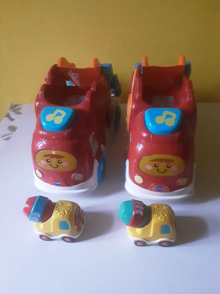 Vtech toot toot large car transporters. Lights and sounds  activities  plus vehicle 