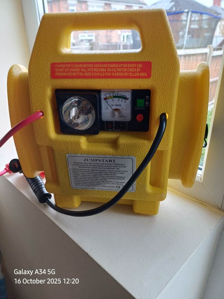 Jump starter Battery charging pack