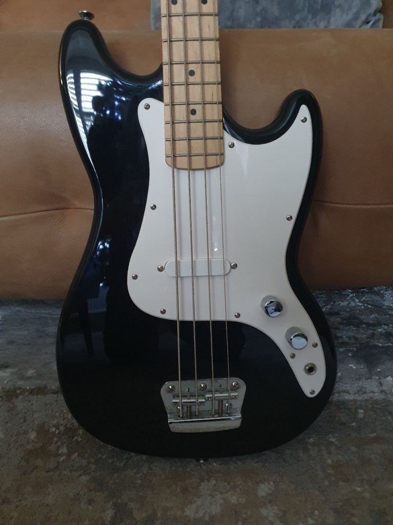 Squier Bronco Bass