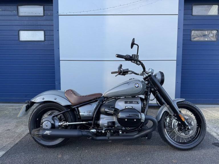 BMW R18 Custom First Edition Cruiser 1800cc Bobber with 168 MILES ONLY Grey
