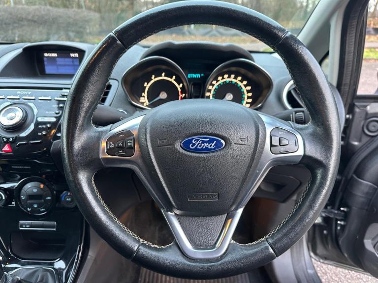 2016 Ford Fiesta 1.0T EcoBoost Titanium Euro 6 (s/s) 5dr HATCHBACK Petrol Manual