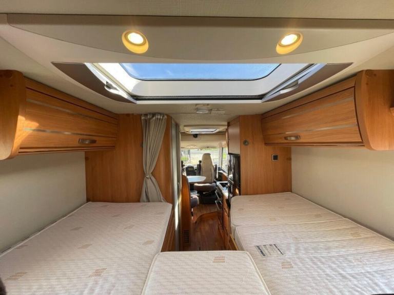 Hymer Exsis -i 578 4 Berth 4 Belt End garage 3500KG