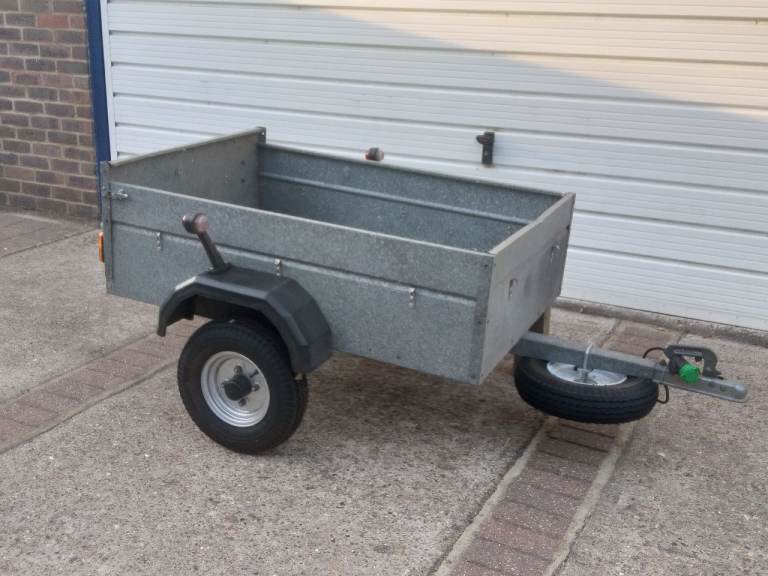 CAR TRAILER USED
