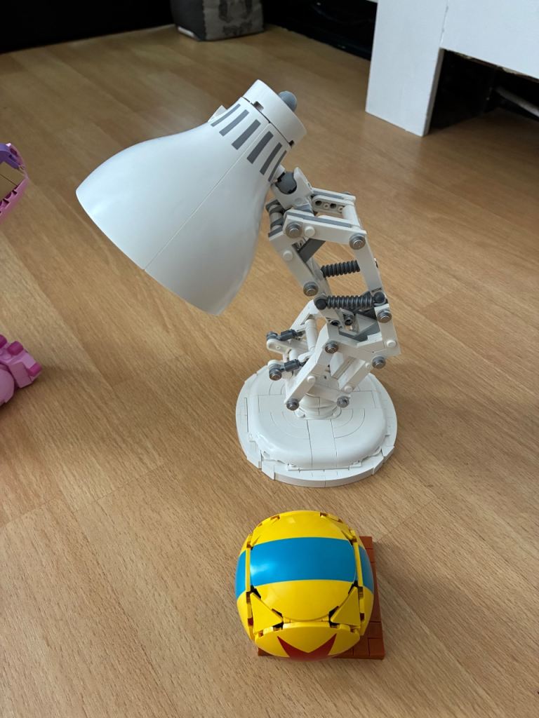 LEGO Luxo Jr. Pixar Lamp Model - White and Grey