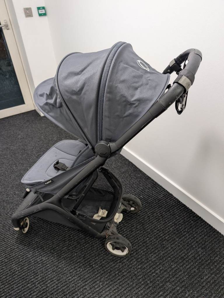 Bugaboo butterfly pram single hand fold good condition