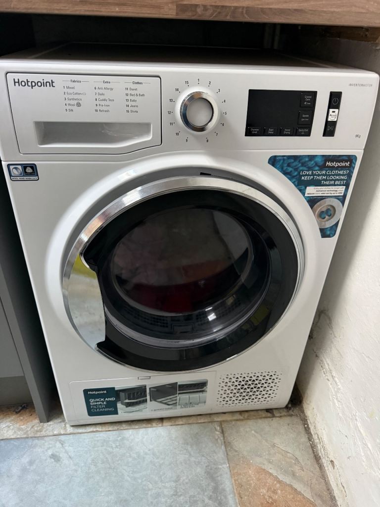 Hotpoint ActiveCare NT M11 82XB UK 8KG Heat Pump Tumble Dryer In White Excellent Condition