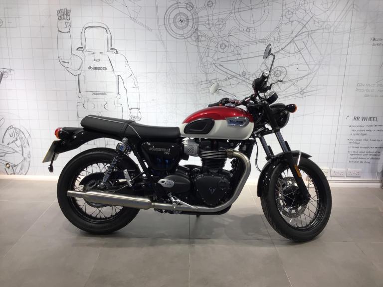 2022 TRIUMPH BONNEVILLE T100
