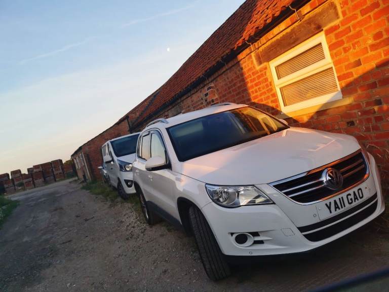 Volkswagen, TIGUAN, Estate, 2011, Manual, 1968 (cc), 5 doors