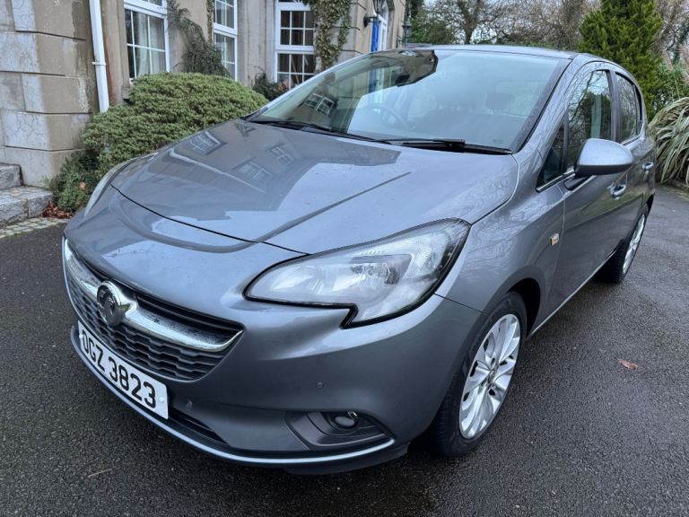 2019 Vauxhall Corsa 1.4i SE Nav 5dr only 21405 miles - lightly damaged