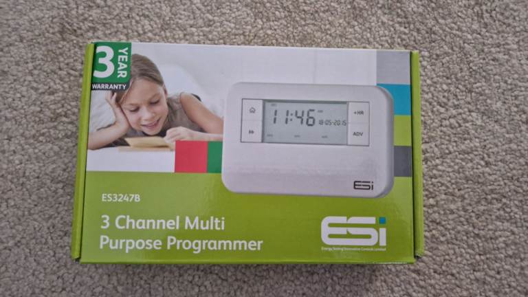 ES3247B 3 channel programmer for domestic or light commercial heating and hot water systems