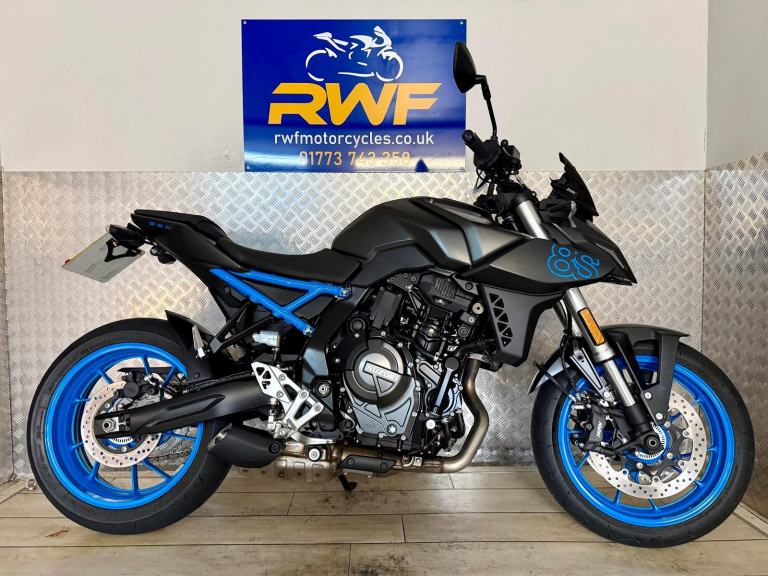 SUZUKI GSX 800, GSX-8S, 2024, 74 REG, SUPERB COND, ONLY 1,902 MILES, FSH