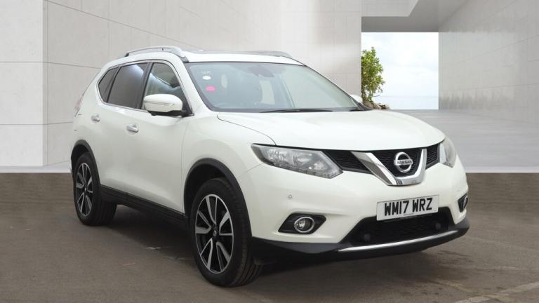 2017 Nissan X-Trail 1.6 dCi N-Vision 5dr  ++ PANROOF / 1 OWNER / NAV / CAMERA / ULEZ ++ ESTATE Di...