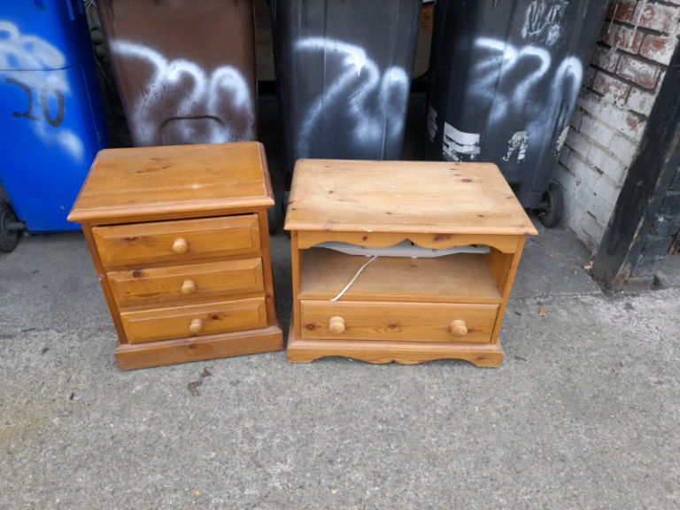 CABINET AND DRAWER 