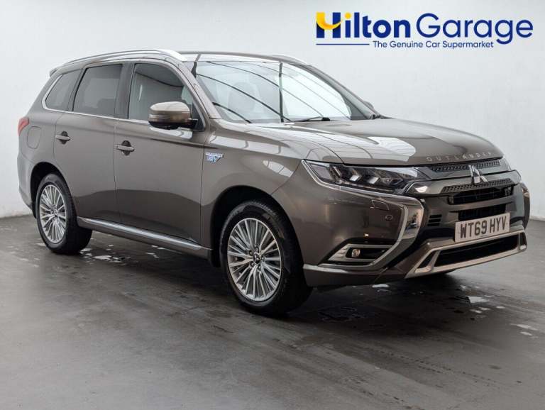 2020 Mitsubishi Outlander 2.4h TwinMotor 13.8kWh Exceed Safety SUV 5dr Petrol Plug-in Hybrid CVT ...