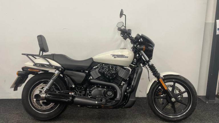 HARLEY DAVIDSON XG750 STREET ** 12 MONTH MOT - CRASH BARS - REAR RACK ** 