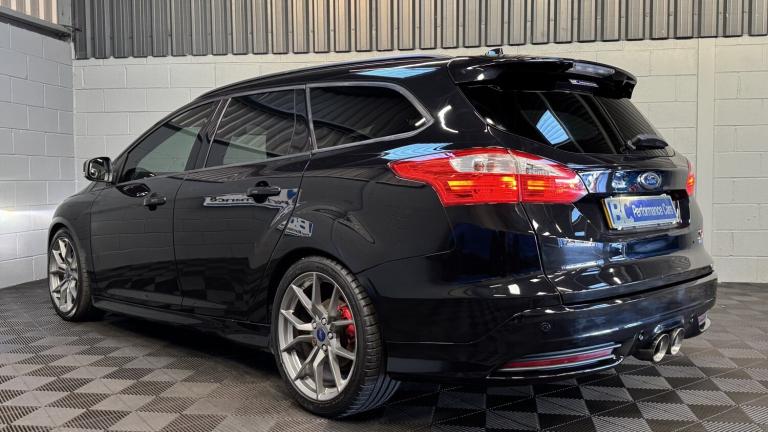 FORD FOCUS 2.0 T EcoBoost ST-3 Black Manual Petrol 2013