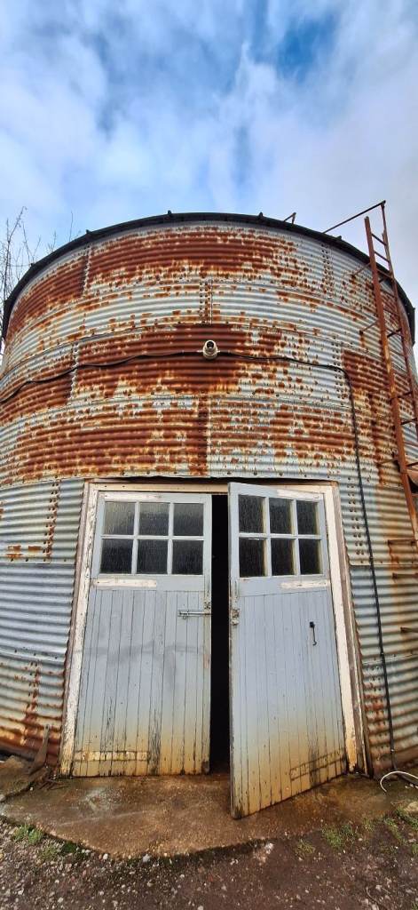 Unusual workshop space avaliable 