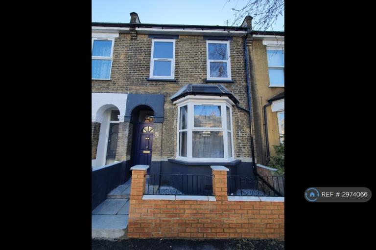 3 bedroom house in Hartington Road, London, E17 (3 bed) (#2974066)