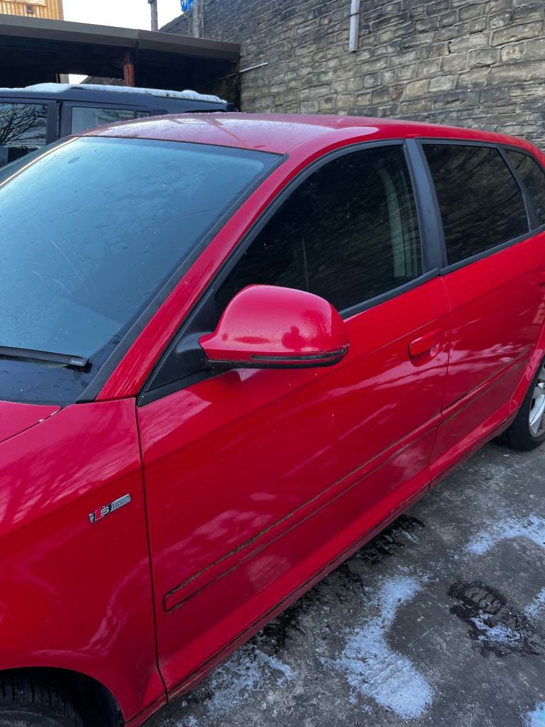 AUDI A3 8P PASSENGER DOOR IN RED 08-12 SHELL