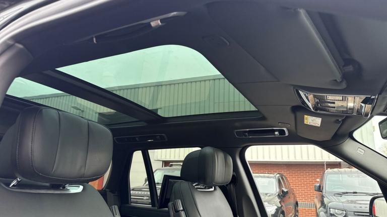 2025 Land Rover Range Rover 4.4 P530 V8 Autobiography 4dr Auto SUV Petrol Automatic