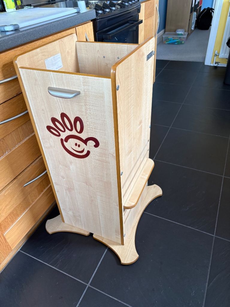 Little Helper FunPod kitchen tower