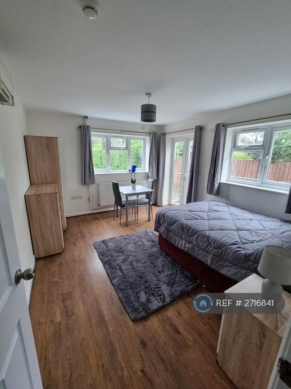 1 bedroom in Westfield Road, Acocks Green, Birmingham, B27 (#2716841)