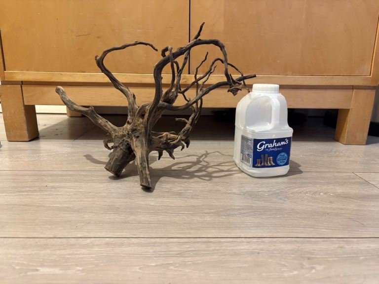 Small redmoor wood for fish tank aquarium 