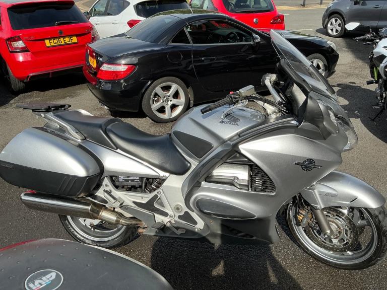 Honda ST pan European 