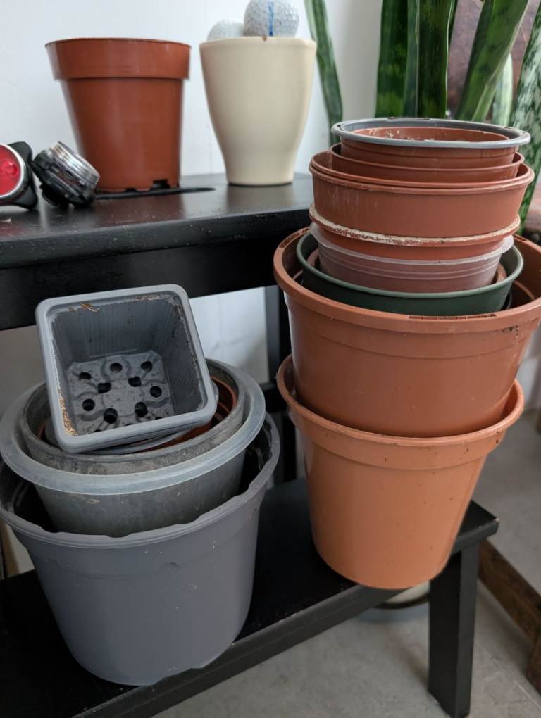 Plant pots