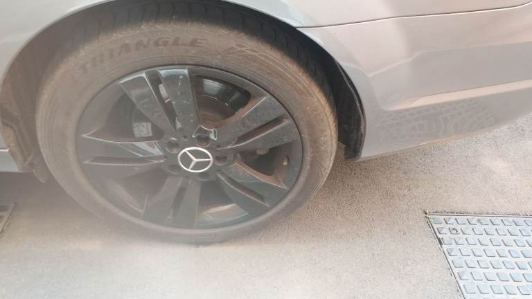 Mercedes-Benz, C CLASS, Saloon, 2011, Manual, 2143 (cc), 4 doors