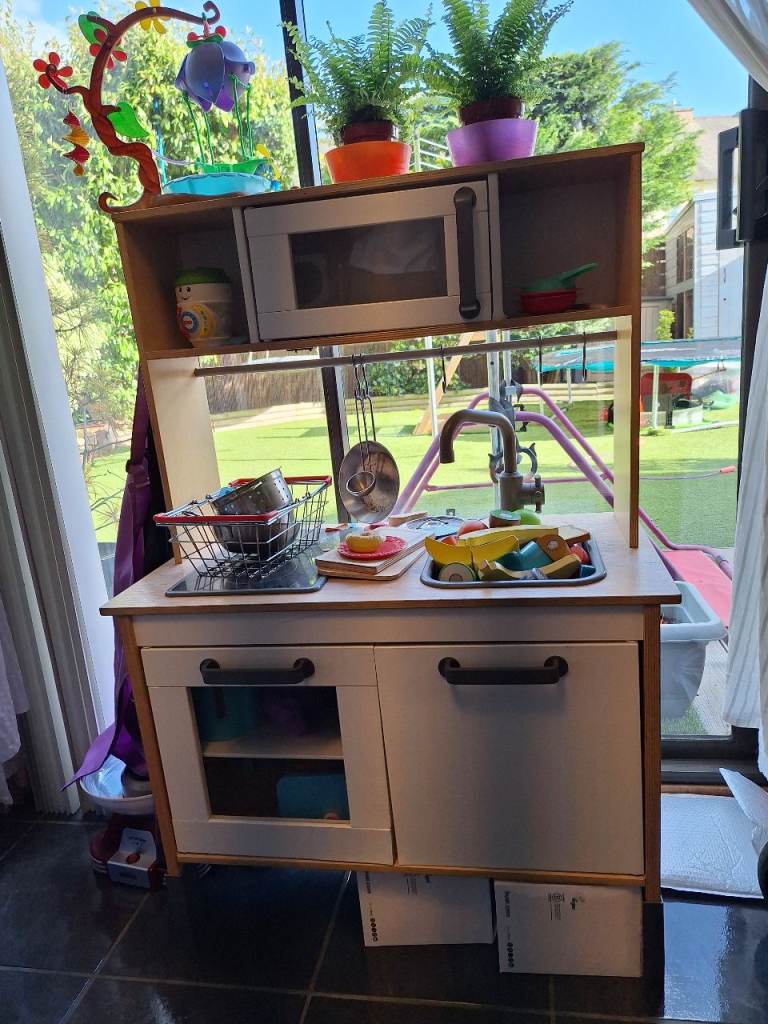 Kids kitchen 